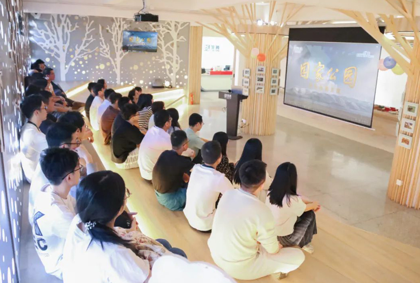 黨建引領發展，學習(xí)賦能(néng)文(wén)化(huà)